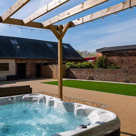 Abbey Farm House Ormskirk Esterno foto