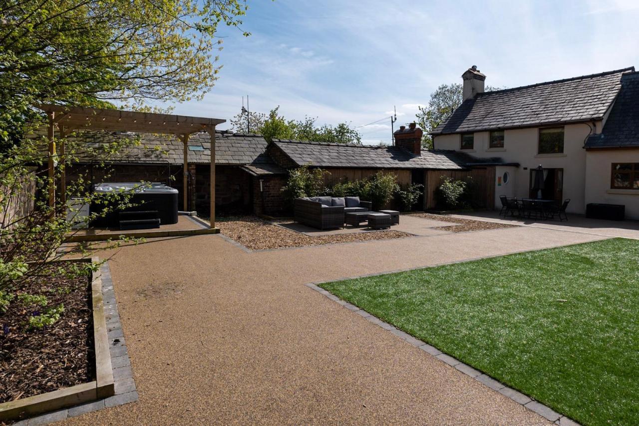 Abbey Farm House Ormskirk Esterno foto